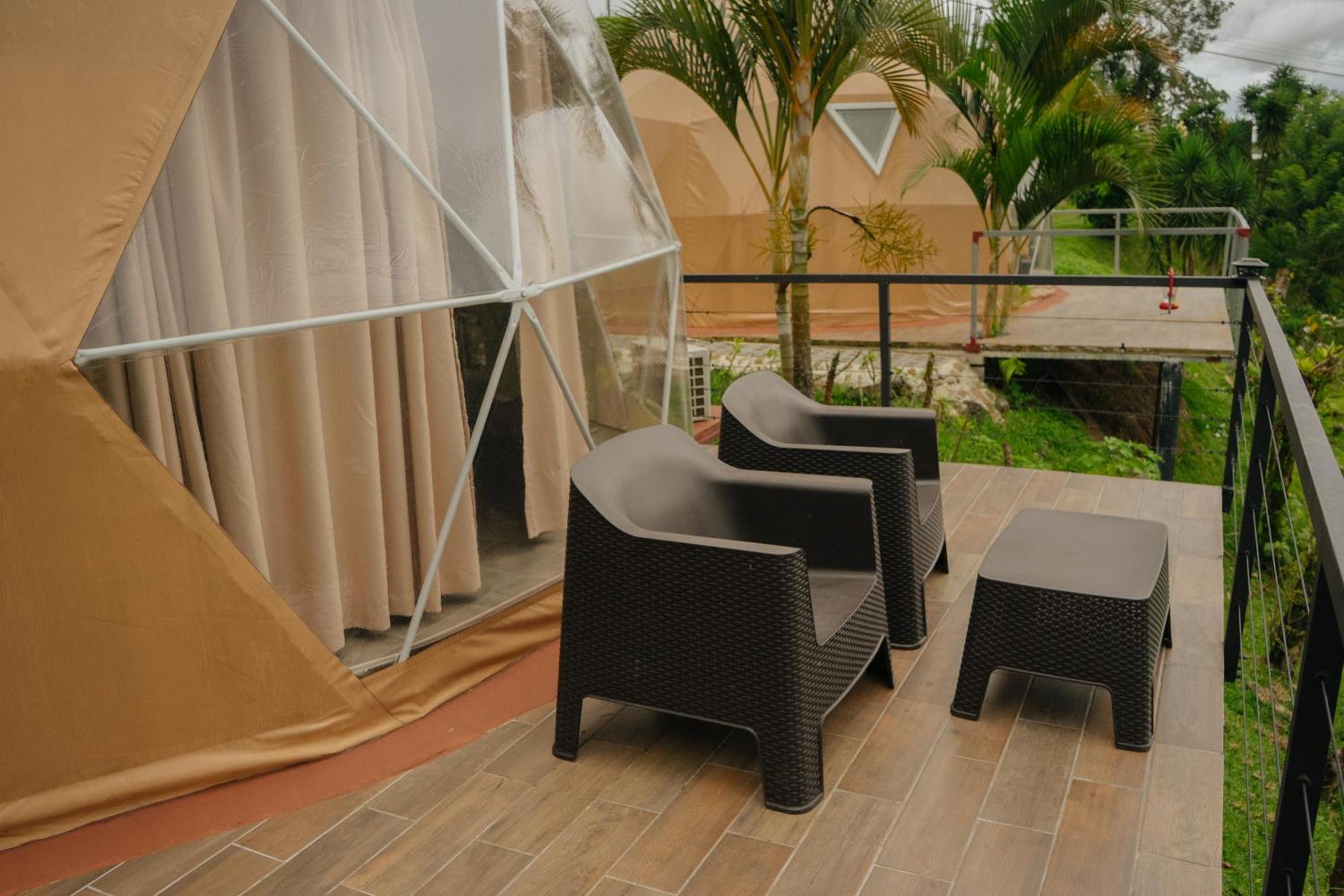 Готель Pura Vista Glamping El Castillo Екстер'єр фото
